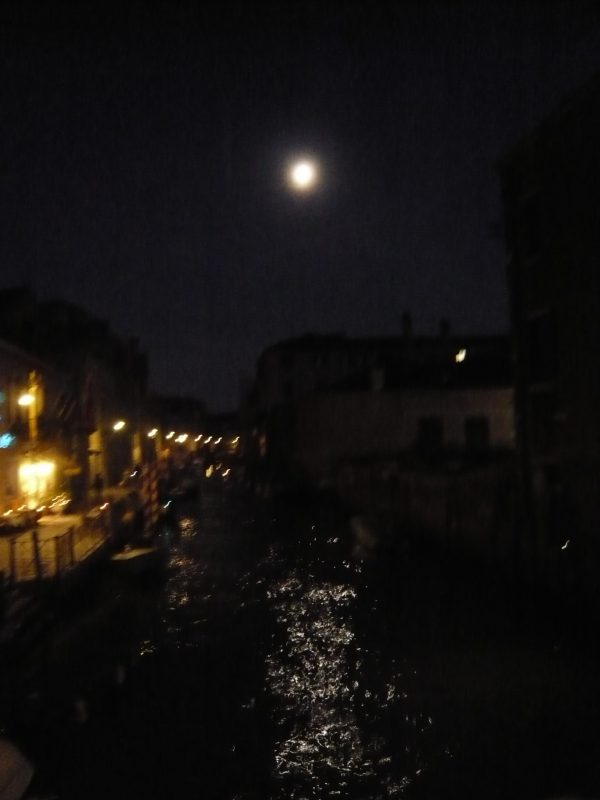 venise-by-night